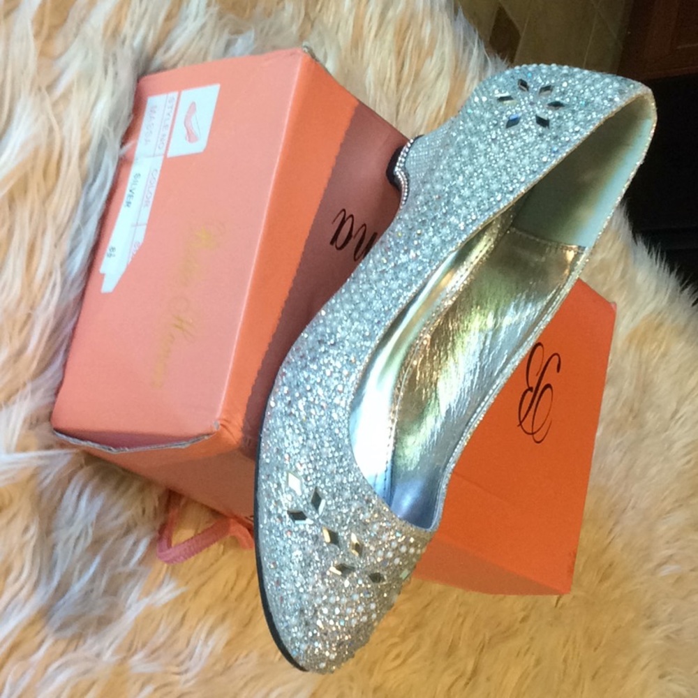 Bella Hanna silver shoes. Worn once